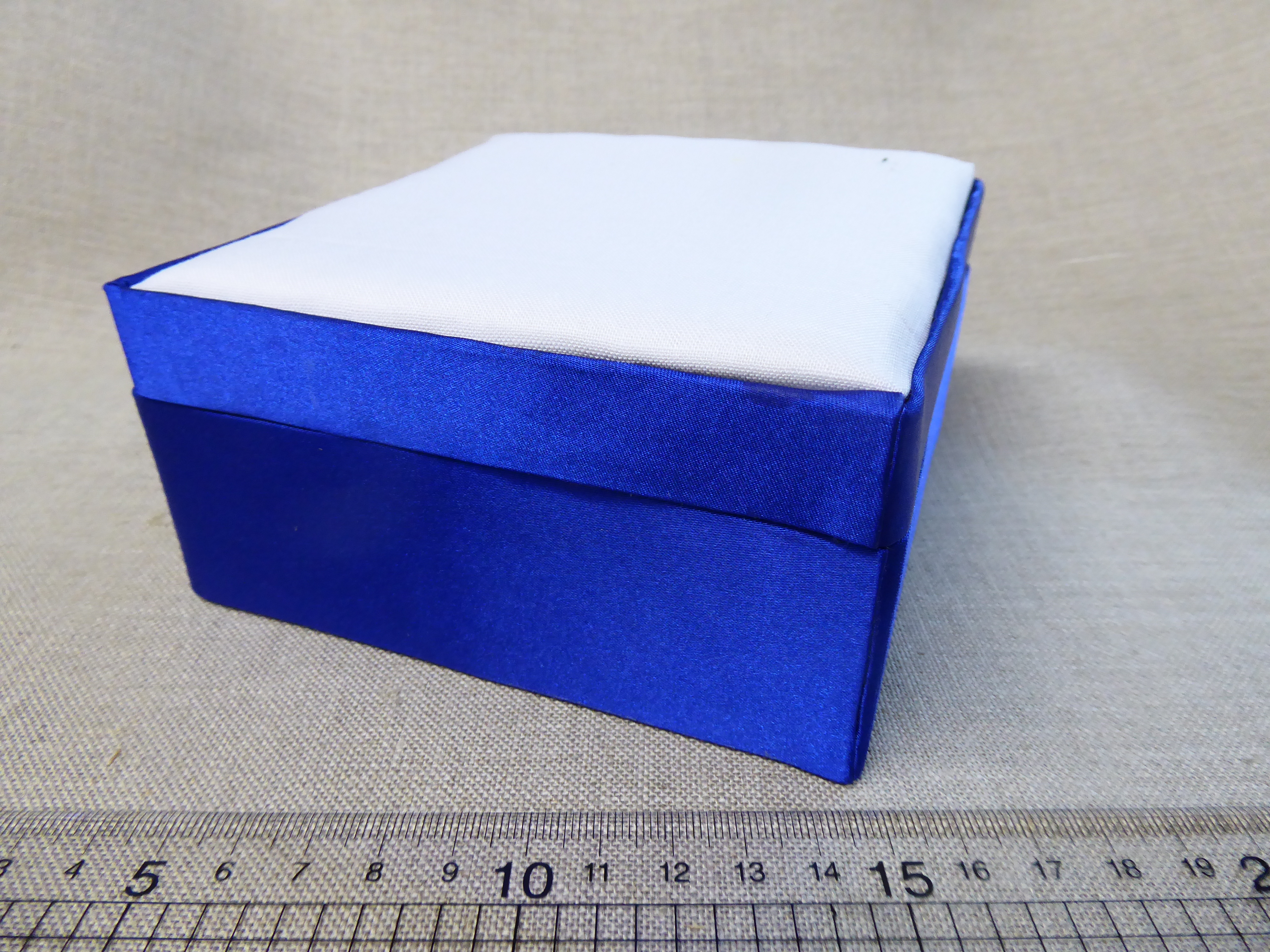 Blue square box 